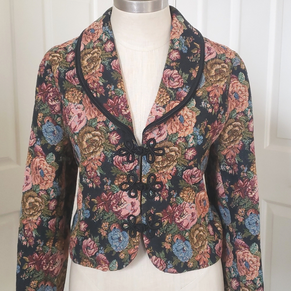 Vintage 80s Tapestry Black Floral Blazer Jacket Cottagecore Grandmacore | SIZE 6 - Picture 3 of 15